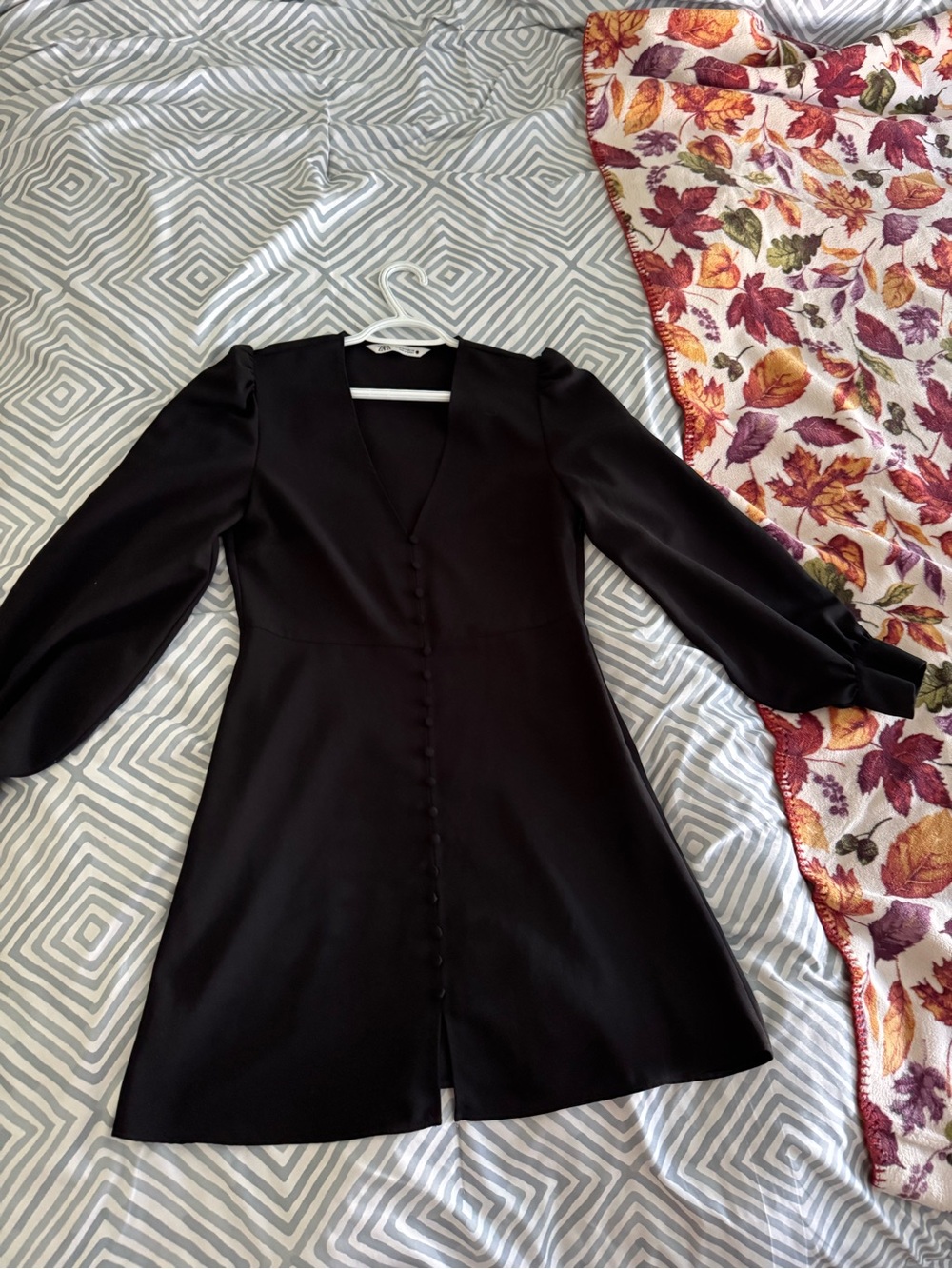 Zara Black V-Neck Button-Front Long-Sleeve Dress